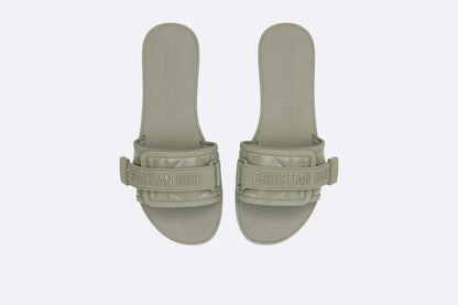 D Revolution Slides